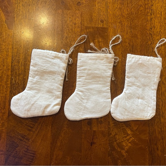 3 mini Christmas stocking decorations - Picture 3 of 3